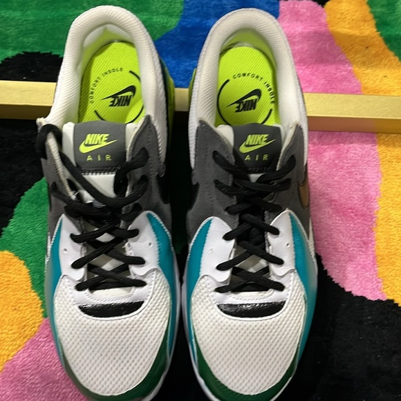 Brand new shoes for for sale for men 100% authentic green neon - Picture 5 of 7